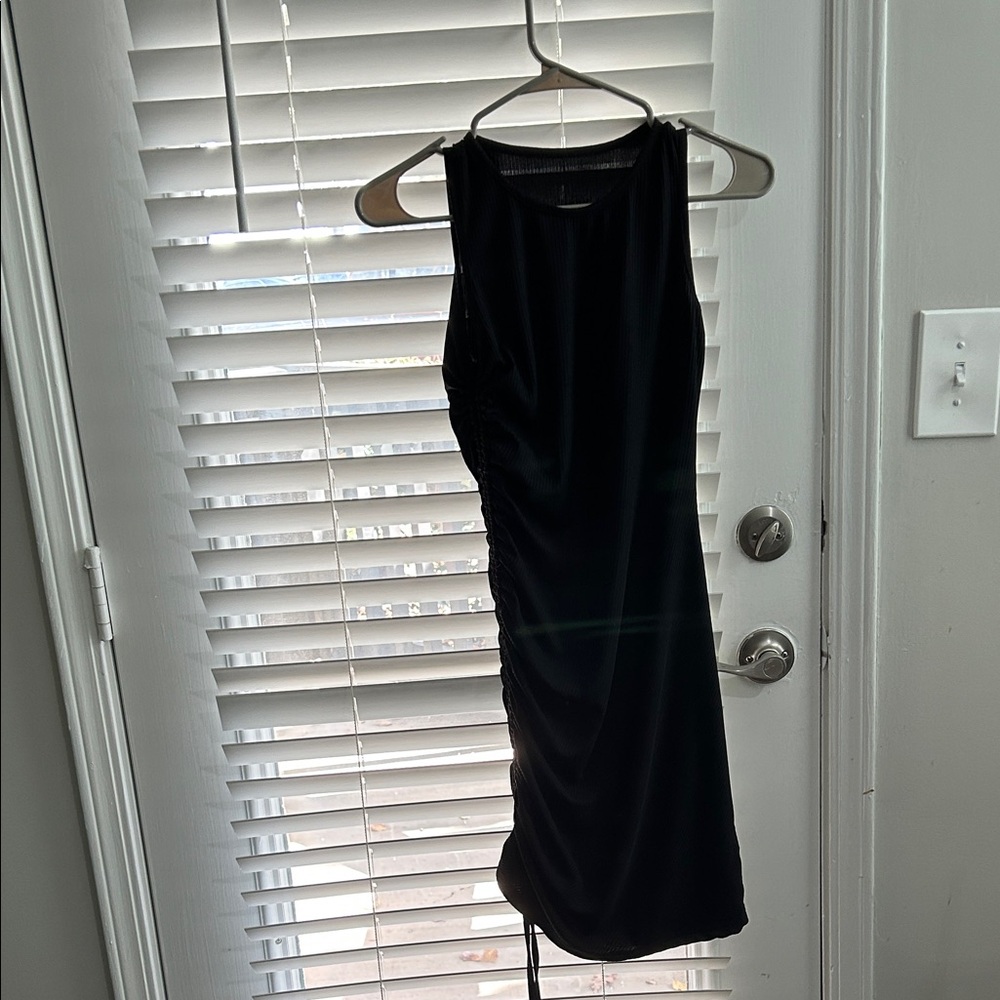 Elegant Black Sleeveless Dress